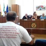 No oil tour, un viaggio nel triangolo delle industrie e dell’inquinamento