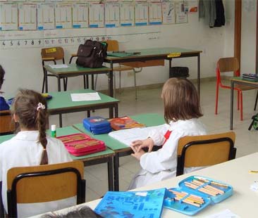 12,9 milioni per fare studiare gli alunni 12,9 milioni per fare studiare gli alunni
