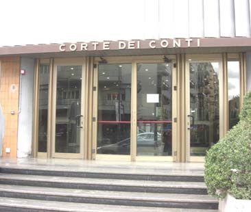 Comuni, stipendifici improduttivi