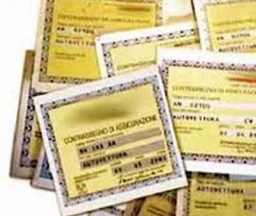 Assicurazione auto, preventivo più caro per le imposte record