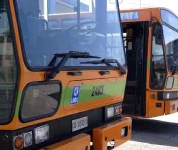 Caltanissetta – Bus fermi e cittadini appiedati