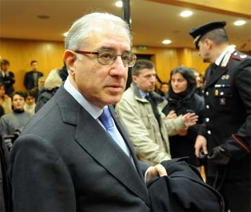 Dell’Utri “mediatore nel rapporto tra Berlusconi e la mafia” Dell’Utri “mediatore nel rapporto tra Berlusconi e la mafia”