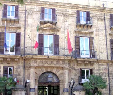 Giuseppe Lupo: “Il presidente dialoga a mezzo stampa” Giuseppe Lupo: “Il presidente dialoga a mezzo stampa”