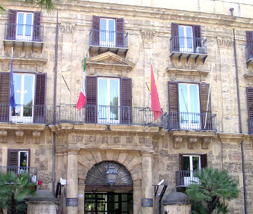 Botte da orbi Crocetta-Pd e l’Ars rimane chiusa Botte da orbi Crocetta-Pd e l’Ars rimane chiusa