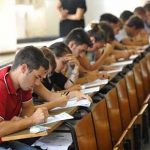 Borsa di studio negata agli studenti ripetenti