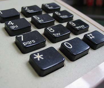 Bollette telefoniche “salate”, rimborsato un non vedente Bollette telefoniche “salate”, rimborsato un non vedente