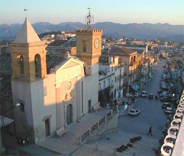 Investitori stranieri per i centri storici, è la ricetta di Cianciana per il turismo