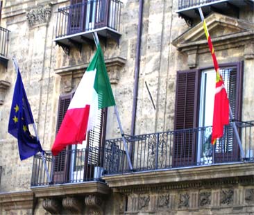 Crocetta: “Vogliamo continuare a governare” Crocetta: “Vogliamo continuare a governare”