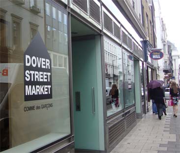 Shopping e caccia al brand per le vie di Londra. Dover Street: tempio delle fashion victims