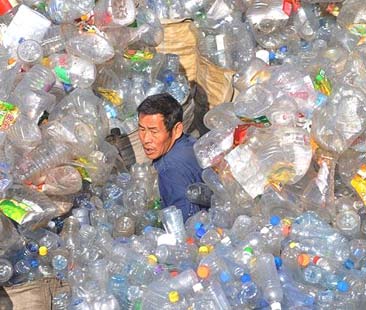 Non tutta la plastica può essere riciclata. Va in discarica o al recupero energetico