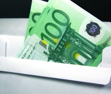 Formazione: truffa alla Regione, arrestati dipendenti e imprenditori Formazione: truffa alla Regione, arrestati dipendenti e imprenditori