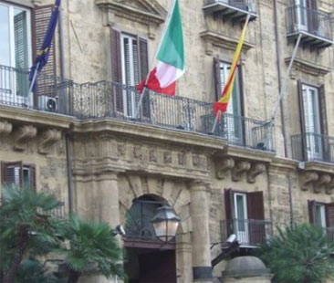 Abolire l’autonomia dei privilegi Abolire l’autonomia dei privilegi