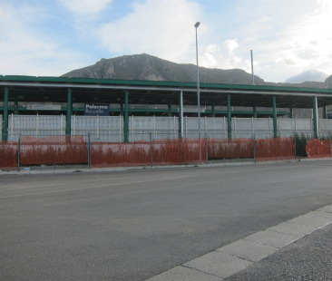 Palermo – Nel capoluogo corre sulle rotaie il futuro del trasporto pubblico Palermo – Nel capoluogo corre sulle rotaie il futuro del trasporto pubblico