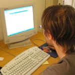 Web, più giovani a rischio miopia. Ma l’arretratezza “salva” la Sicilia