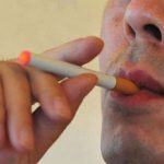 Sigarette elettroniche pericolose per le multinazionali del tabacco