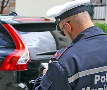 Violazioni Codice della strada: niente interessi sulle sanzioni