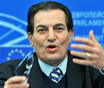 Bugia confermata: Crocetta prolunga la durata delle province