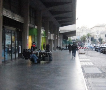 Catania – Corso Sicilia: era la “city”, oggi è simbolo di assoluto degrado