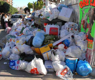 Palermo, giro di vite contro l’abbandono dei rifiuti in strada