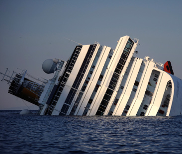 Costa concordia a Palermo, “basta parole” Costa concordia a Palermo, “basta parole”