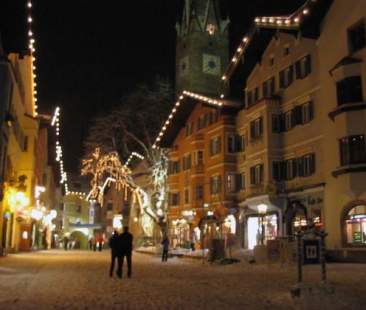 Kitzbühel: non solo sci. Shopping e buon cibo nel romantico borgo medievale del Tirolo