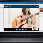 Telefonia, è boom di chiamate con Skype: addio telefono fisso?