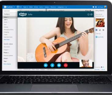 Telefonia, è boom di chiamate con Skype: addio telefono fisso? Telefonia, è boom di chiamate con Skype: addio telefono fisso?
