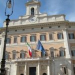 Che fine fanno i soldi degli italiani? Ecco i contributi distribuiti a pioggia