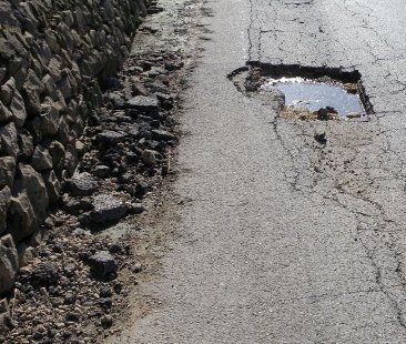 Strade modicane senza manutenzione: “vita spericolata” per gli automobilisti