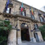 Regione siciliana, pensionati a libro-paga