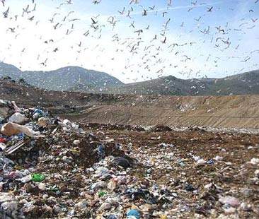 Sicilia: in discarica 2,2 mld in 10 anni Sicilia: in discarica 2,2 mld in 10 anni