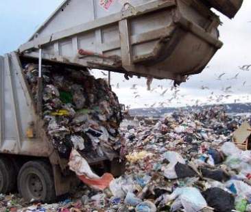 Improduttive, inquinanti e dispendiose: i buoni motivi per dire no alle discariche