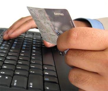 Sempre più facile pagare le bollette, servizi e tributi online