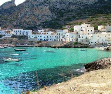 Isole minori, primo sì al ddl quadro