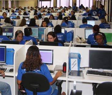 Call center, il rifugio forzato di tanti disoccupati siciliani