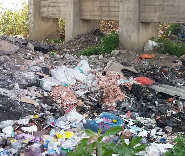 Catania – Una discarica di rifiuti pericolosi vicino al mercato agroalimentare
