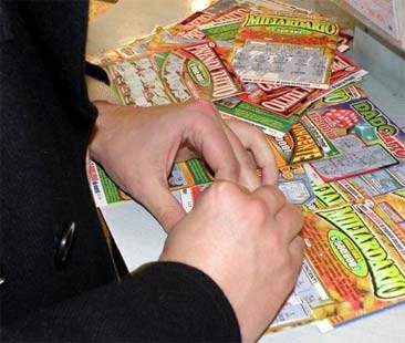 Azzardo, per gli anziani dell’Isola non è più un gioco ma patologia