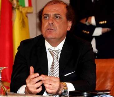 Sicilia, assessore chiede maxi risarcimento da 500 mln € per termovalorizzatori