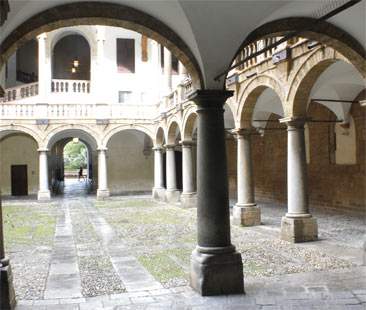 Siamo alla Giunta bis. Raciti: “Interessi di bottega”