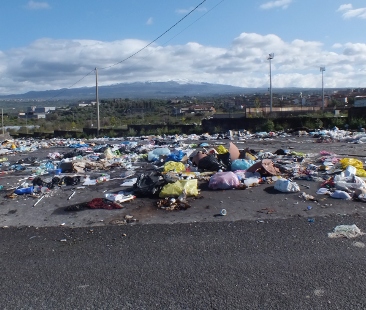 Bonifiche, telecamere e niente auto nel tentativo di salvare le Salinelle di Paternò