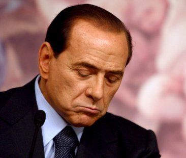 Il verdetto del Tribunale: Berlusconi tra gli anziani
