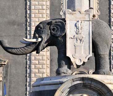 Catania – Inutili nuove assunzioni per autisti Amt e Vigili urbani