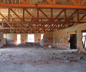 Scuole ad Augusta: si preferisce spendere in affitti mentre gli edifici marciscono tra i topi Scuole ad Augusta: si preferisce spendere in affitti mentre gli edifici marciscono tra i topi