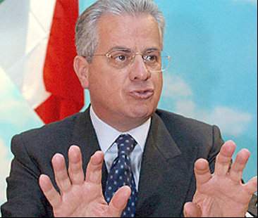 Arrestato Scajola. L’accusa: avrebbe coperto un latitante