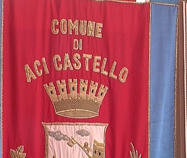 Catania – Fogne, acqua, rifiuti e bilancio le spine per il prossimo sindaco di Aci Castello