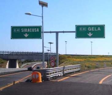 Cas: “Sulla Siracusa-Gela rispetteremo i tempi”