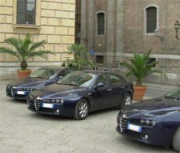 Abusi in Sicilia: 801 auto blu inutili