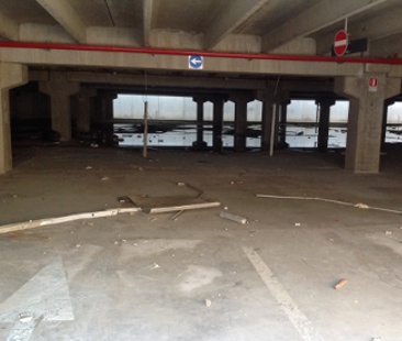 Risorse sprecate per un parcheggio inutile. Pochissime auto usufruiscono dello stabile