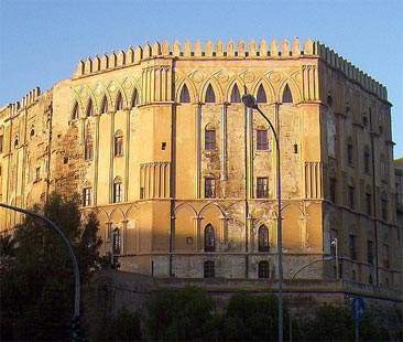 Ars rinviata di un giorno per accogliere Matteo Renzi