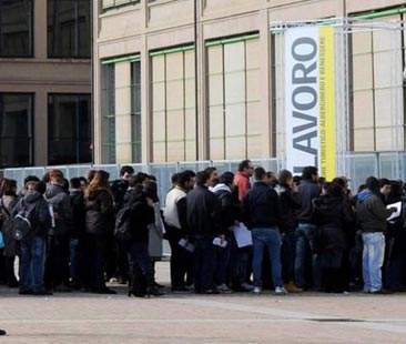 Regione, a casa forestali e precari